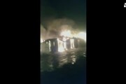Baracche a fuoco, le risate nel ghetto di Rignano
