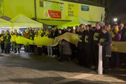 In un flash mob l'onda gialla abbraccia la famiglia di Giulio&nbsp;Regeni