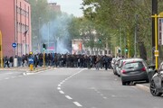 Derby Lazio-Roma, scontri tra ultras laziali e polizia a Ponte Milvio