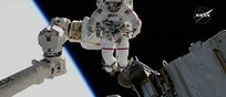 L'astronauta Sunita Williams della Nasa nella passeggiata spaziale da record (fonte: NASA)