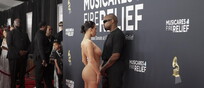 Red Carpet - 67th Annual Grammy Awards - il nude look di Bianca Censori e Kanye West