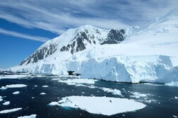 Scoperto in Antartide un ghiacciaio che ruba ghiaccio al vicino (fonte: British Antarctic Survey)