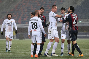 Soccer: Serie A ; Bologna - Benevento (ANSA)