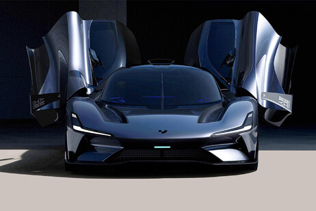 Hypercar elettrica Jiyue Robo X