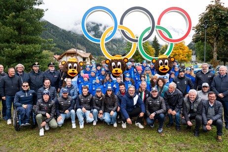 Milano-Cortina: svelati i cerchi olimpici ad Anterselva