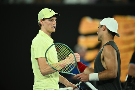 Australian Open: Sinner batte Giron, 6-3, 6-4, 6-2 e vola agli ottavi