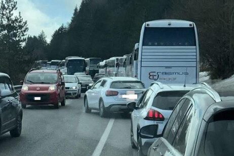 Invasione turisti a Roccaraso, sindaco chiede più controlli