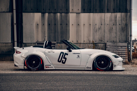 Mazda MX-5 by Liberty Walk