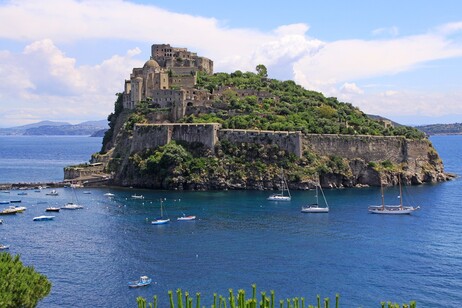 L’isola di Ischia dell’VIII secolo a.C. era un mosaico di culture (fonte: pixabay)