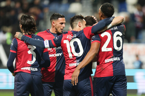 Calcio: Cagliari-Lazio 1-2