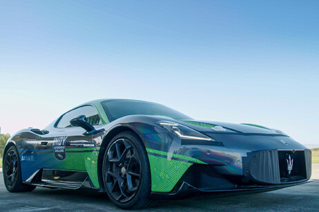 Maserati MC20, nuovo record mondiale di velocità autonoma