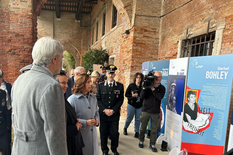 Al Villaggio IN Italia debutta la mostra 'Donne d'Europa'