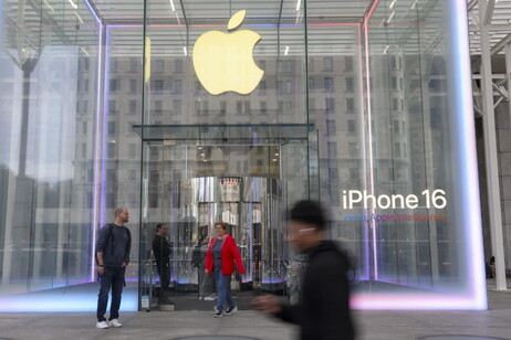 Via dalla Cina, gli iPhone per gli Usa solo dall'India