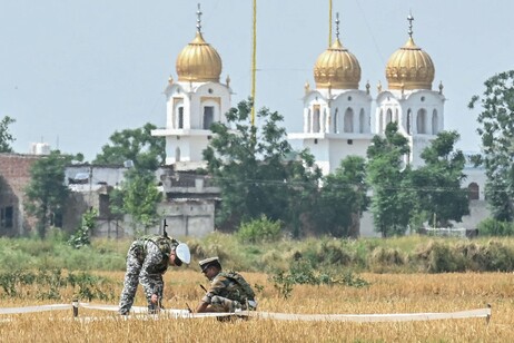 India, alta allerta negli stati al confine col Pakistan