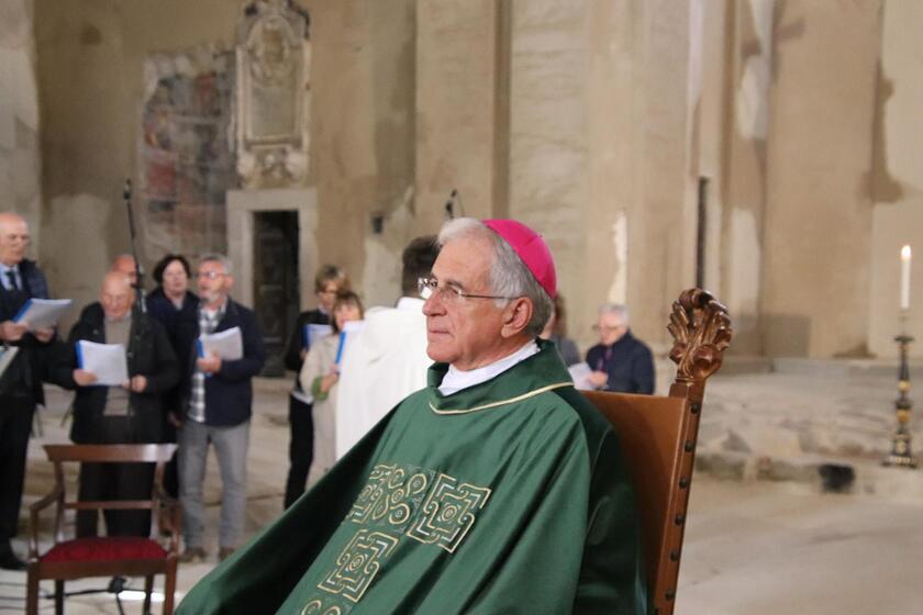 A sette anni dal sisma la messa torna nella Basilica Norcia - RIPRODUZIONE RISERVATA