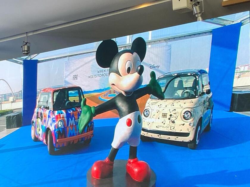 Fiat Topolino, 5 modelli unici per 100 anni di Disney e Lingotto - RIPRODUZIONE RISERVATA