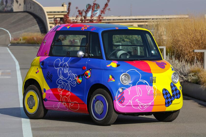 Fiat Topolino, 5 modelli unici per 100 anni di Disney e Lingotto - RIPRODUZIONE RISERVATA