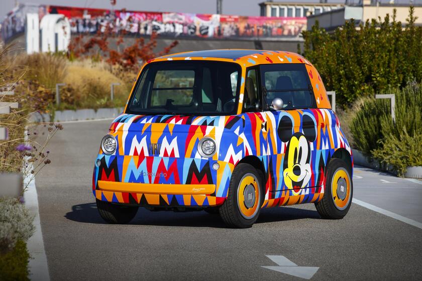Fiat Topolino, 5 modelli unici per 100 anni di Disney e Lingotto - RIPRODUZIONE RISERVATA