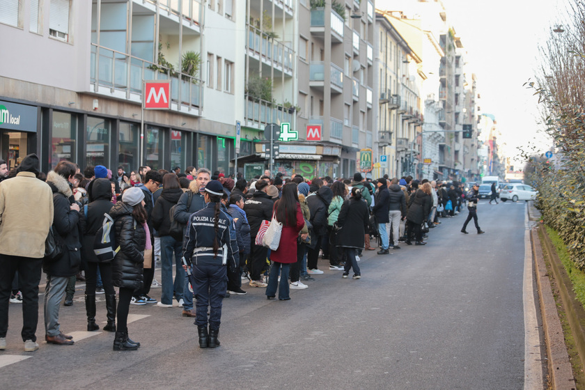 Chiuso un tratto di linea metropolitana, code e disagi a Milano - RIPRODUZIONE RISERVATA