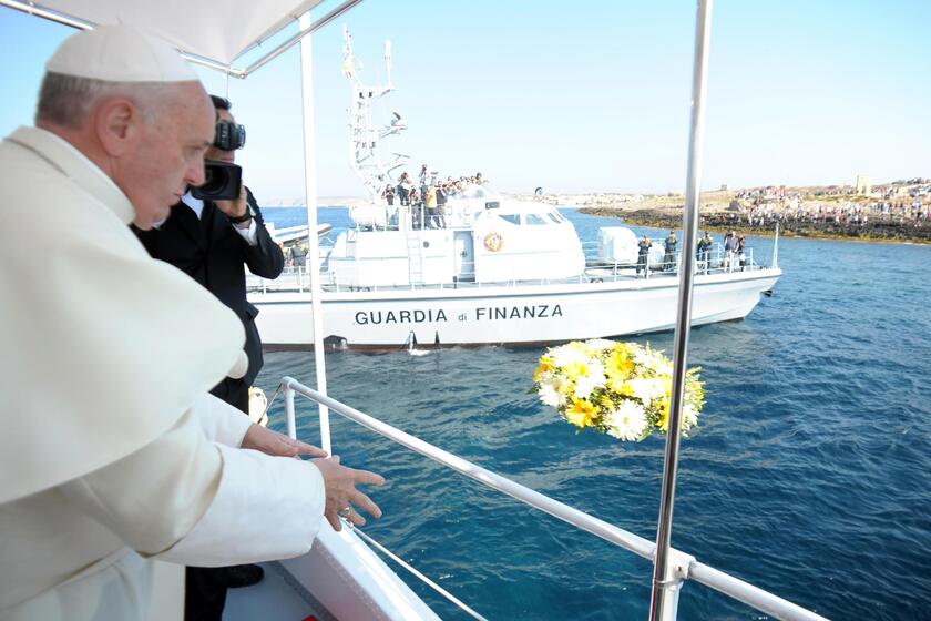 RIPRODUZIONE RISERVATA
