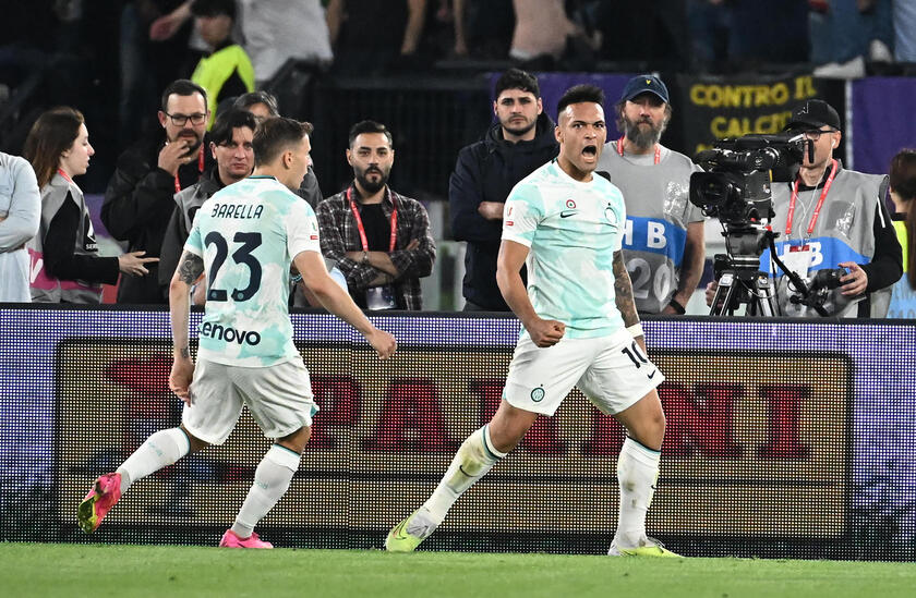 Soccer: Coppa Italia Final, Fiorentina-Inter - RIPRODUZIONE RISERVATA