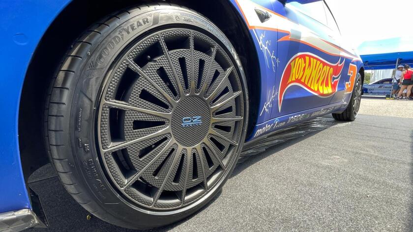 Al Mimo la Tesla Hot Wheels, Model 3 in versione giocattolo - RIPRODUZIONE RISERVATA