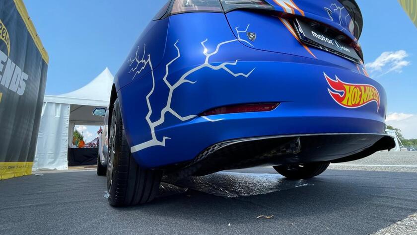 Al Mimo la Tesla Hot Wheels, Model 3 in versione giocattolo - RIPRODUZIONE RISERVATA