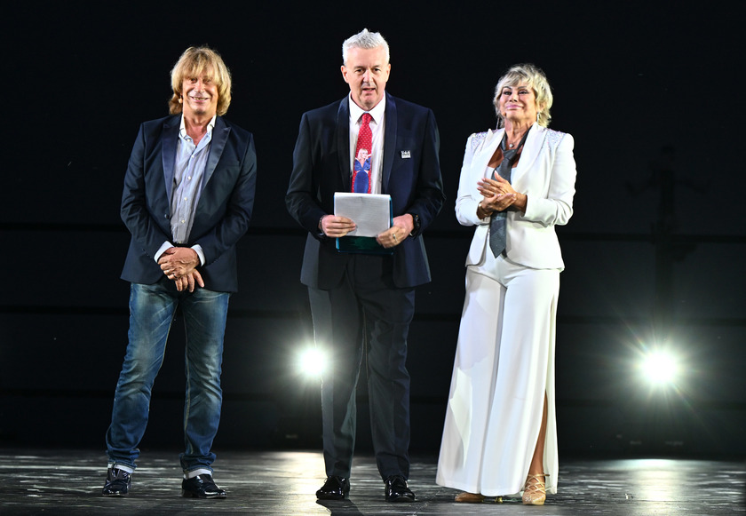 Raffaella Carra ',  'Rumore ' spettacolo tributo per la grande artista a Genova - RIPRODUZIONE RISERVATA