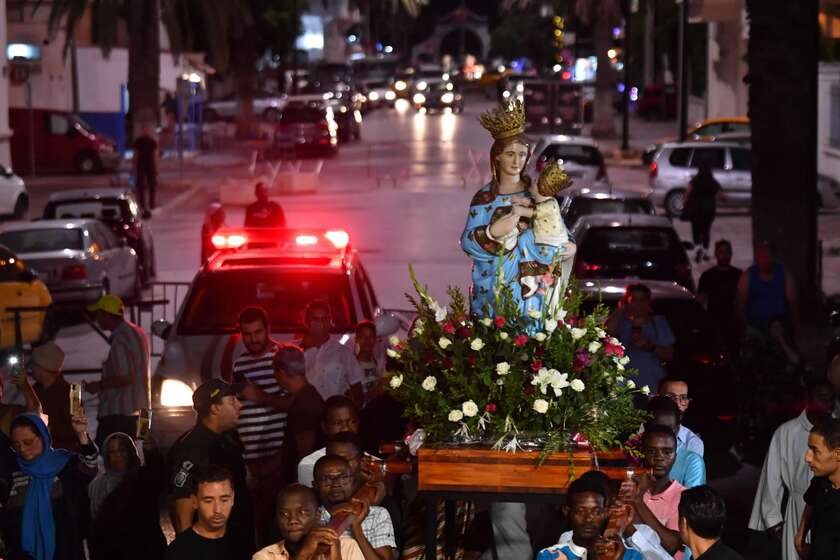 Tunisi:a La Goulette la processione della Madonna di Trapani - RIPRODUZIONE RISERVATA