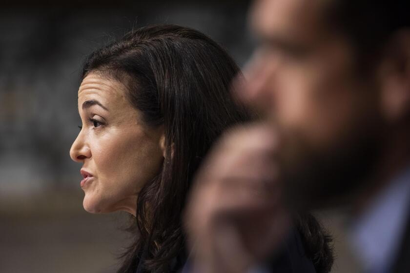 Twitter and Facebook CEOs testify in Senate on Russia and censorship - RIPRODUZIONE RISERVATA