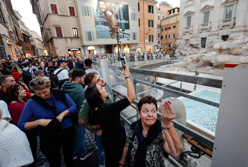 Media Usa, 'Fontana di Trevi? ora c'è una piscina comunale'