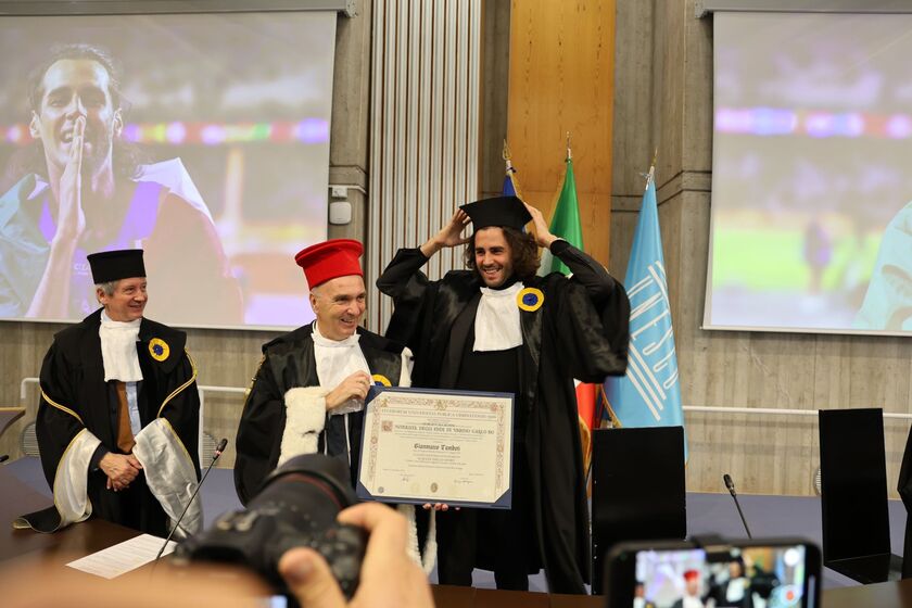 Laurea magistrale honoris causa in Scienze dello Sport a Gianmarco Tamberi