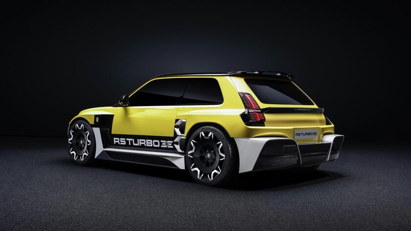 Renault 5 Turbo 3E, con oltre 500 CV fa rivivere il mito