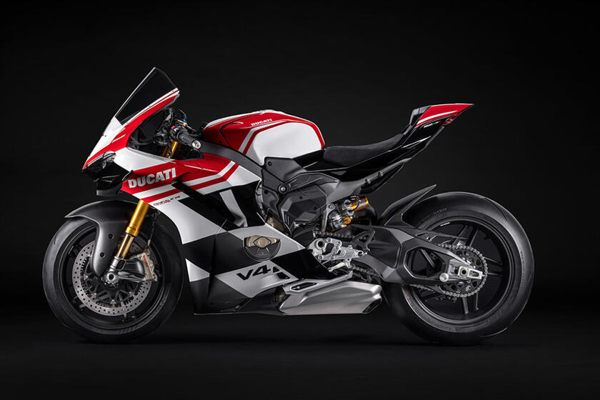 Ducati Panigale V4 Tricolore