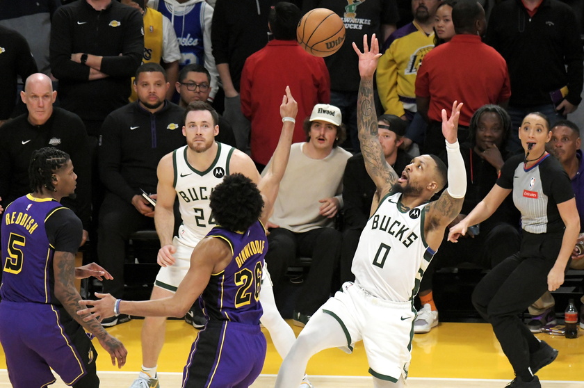 NBA - Milwaukee Bucks at Los Angeles Lakers - RIPRODUZIONE RISERVATA