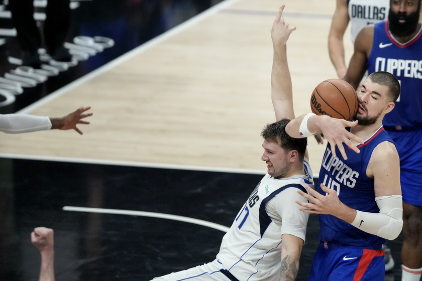 NBA Playoffs - Dallas Mavericks at Los Angeles Clippers