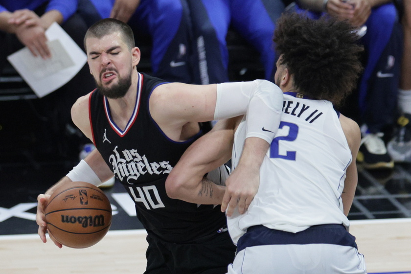 NBA Playoffs - Dallas Mavericks at Los Angeles Clippers