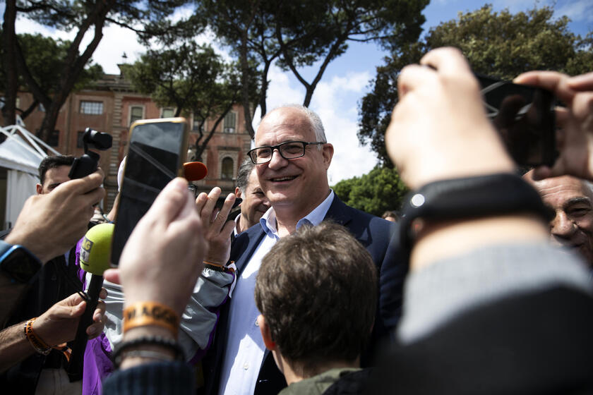 RIPRODUZIONE RISERVATA