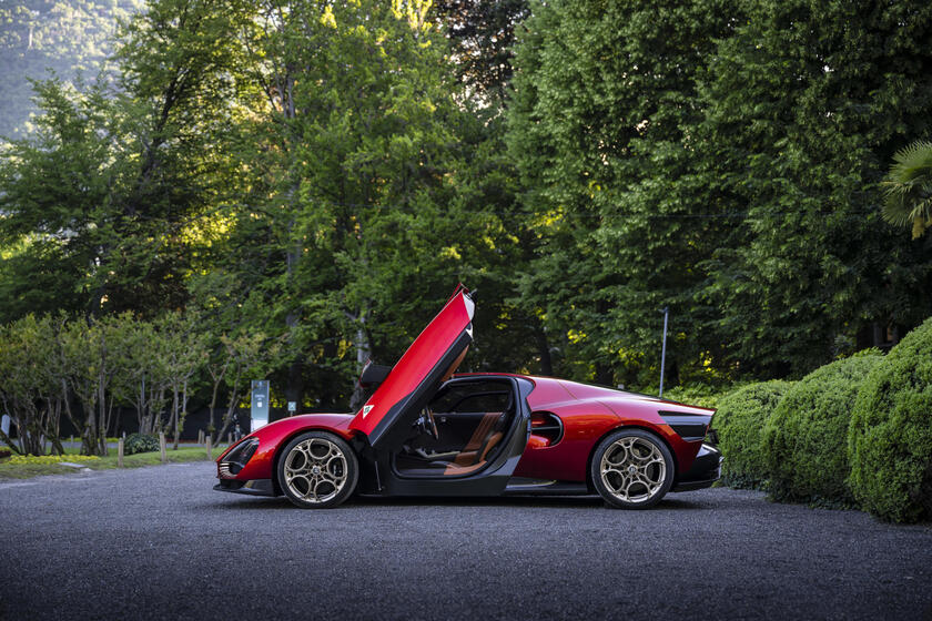 Alfa Romeo 33 Stradale