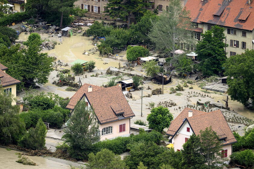 Nubifragi in Svizzera, vari dispersi nel Canton Ticino