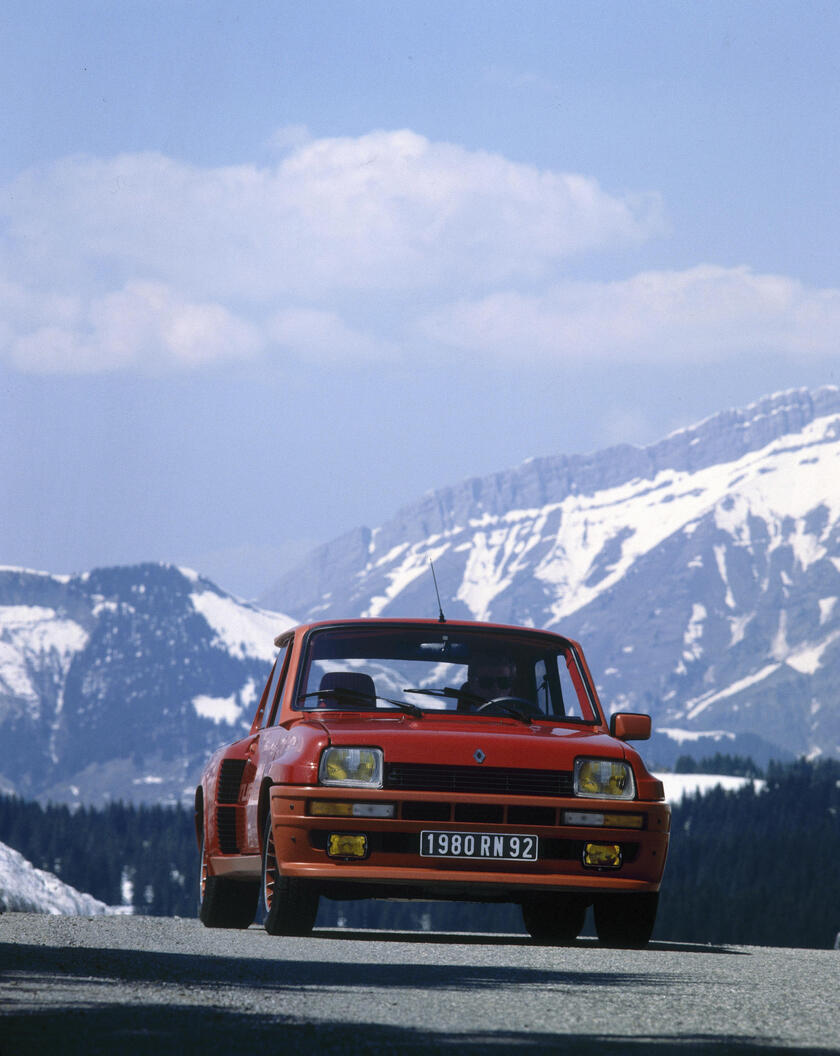 Renault 5 Turbo tra futuro imminente e passato glorioso