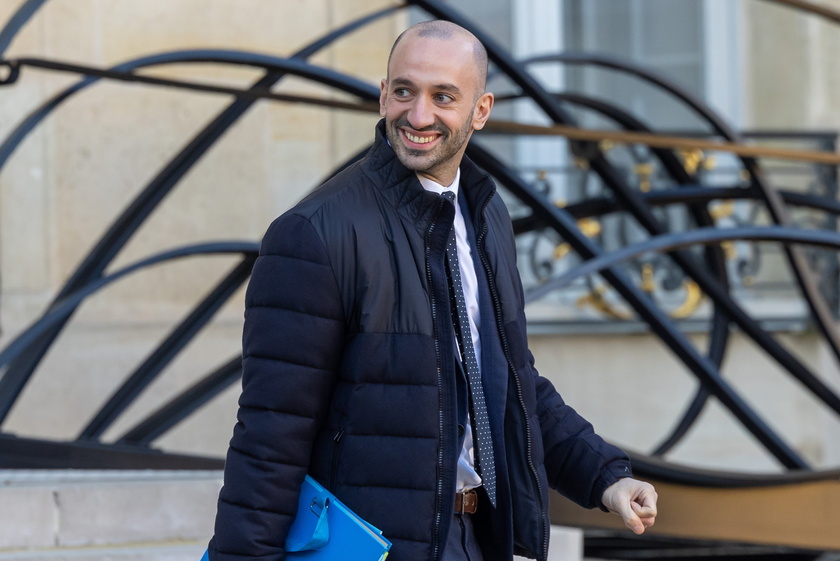 First Council of Ministers meeting of the new French government in Paris