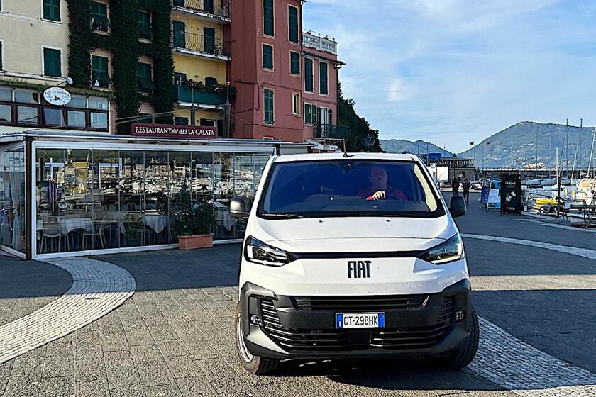 Fiat Scudo Furgone Multijet3 145 AT