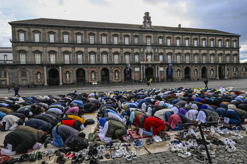 Napoli, preghiera di fine Ramadan