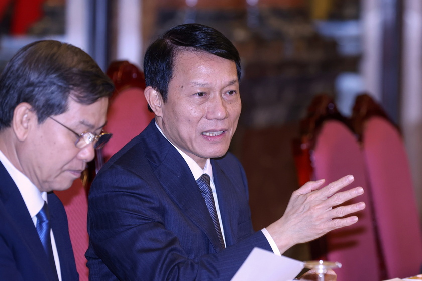 Chinese President Xi Jinping visits Vietnam