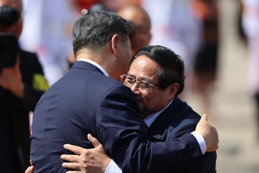 Chinese President Xi Jinping visits Vietnam