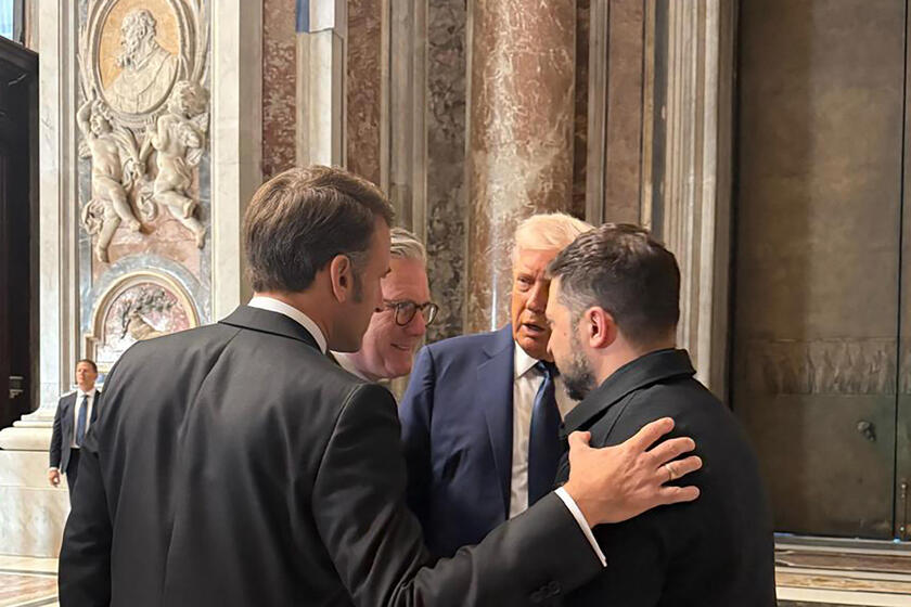 Funerale papa Francesco, le foto simbolo della giornata