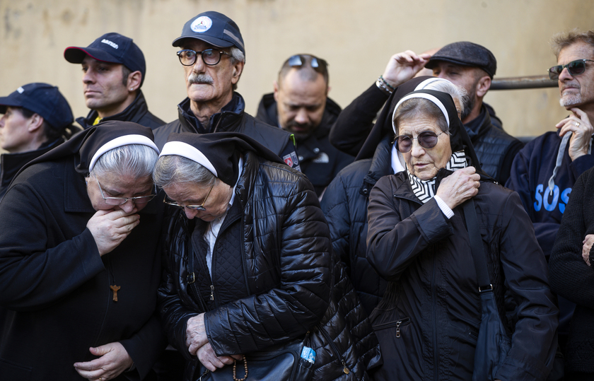 Roma, camera ardente per suor Paola alla Sala della Protomoteca