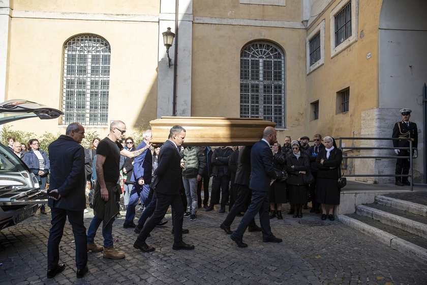 Roma, camera ardente per suor Paola alla Sala della Protomoteca