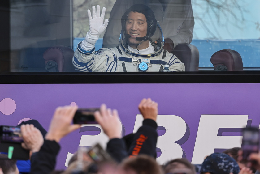 Soyuz MS-27 crew attends send-off ceremony ahead of International Space Station launch